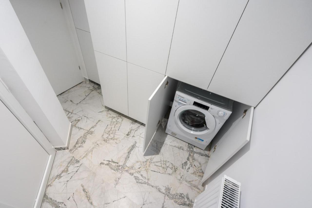 Crystal 3Bdr Apartment In Center 布加勒斯特 外观 照片