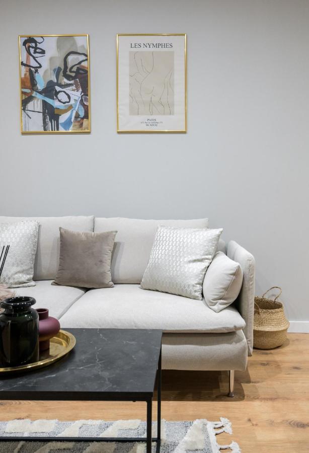 Crystal 3Bdr Apartment In Center 布加勒斯特 外观 照片