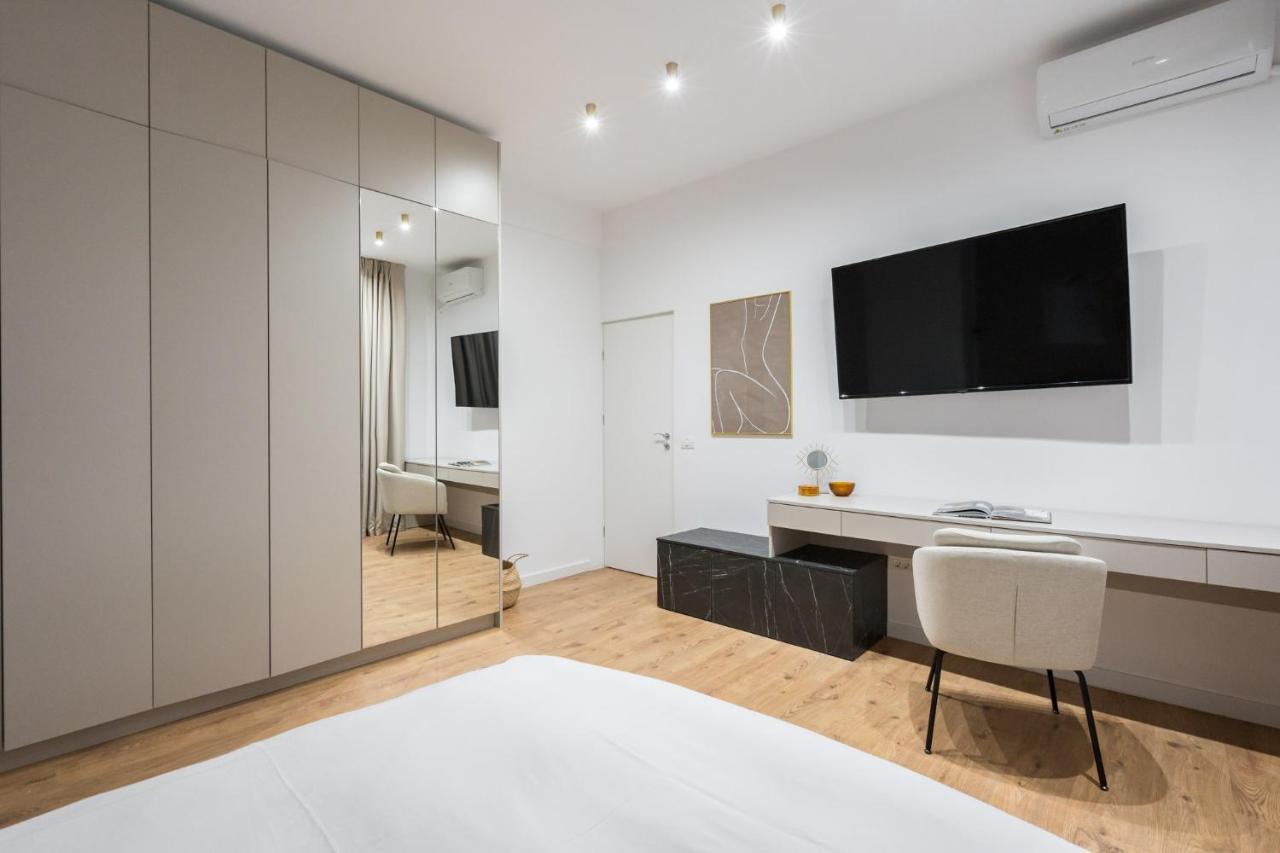Crystal 3Bdr Apartment In Center 布加勒斯特 外观 照片