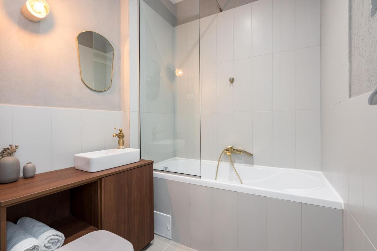 Crystal 3Bdr Apartment In Center 布加勒斯特 外观 照片