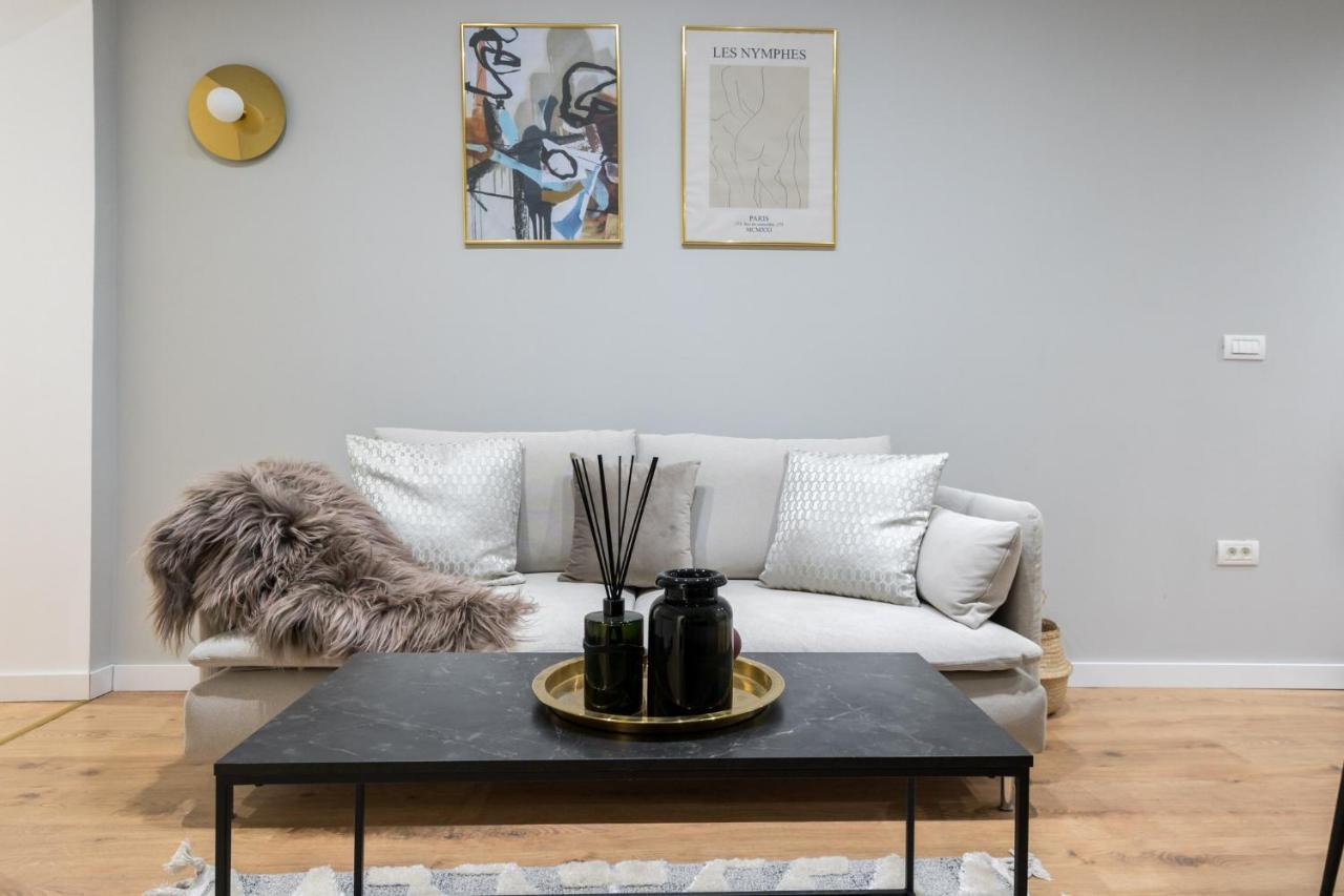 Crystal 3Bdr Apartment In Center 布加勒斯特 外观 照片