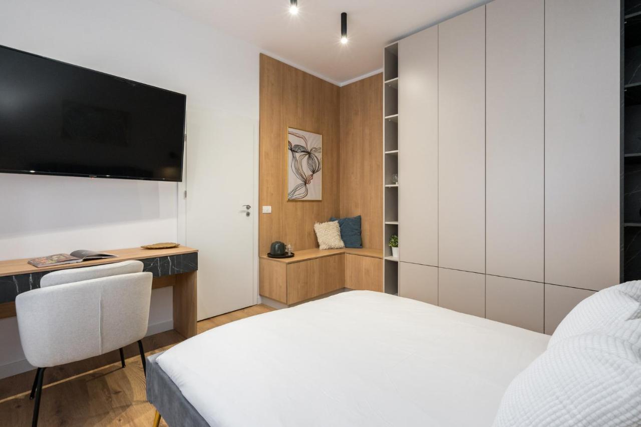 Crystal 3Bdr Apartment In Center 布加勒斯特 外观 照片