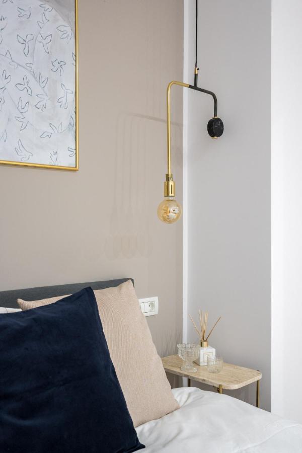 Crystal 3Bdr Apartment In Center 布加勒斯特 外观 照片
